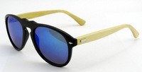 Gafas de sol de madera y concha en negro o amarillo y madera natural