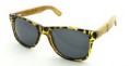 Gafas de sol de madera y concha.